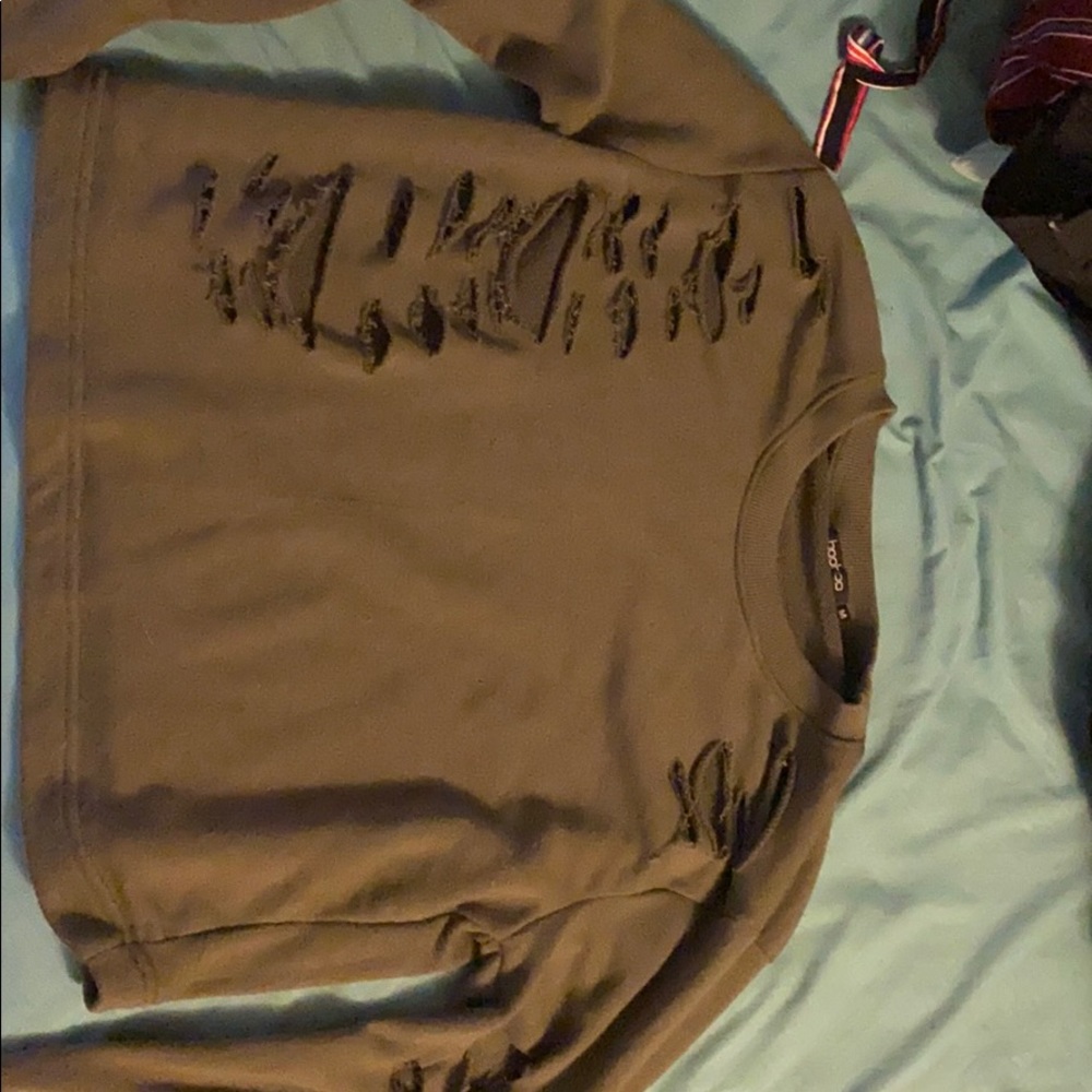 Long sleeve crop top